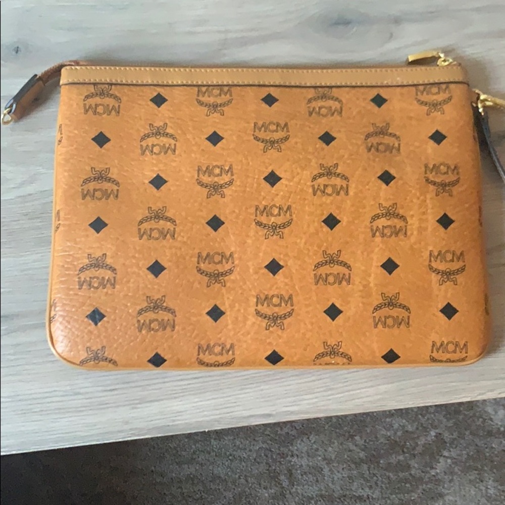 MCM pouch